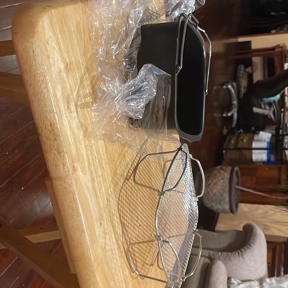 NuWave Brio Gourmet Accessory Kit Accessory Kit for 2 qt Air Fryer in Box Cook - Picture 4 of 8